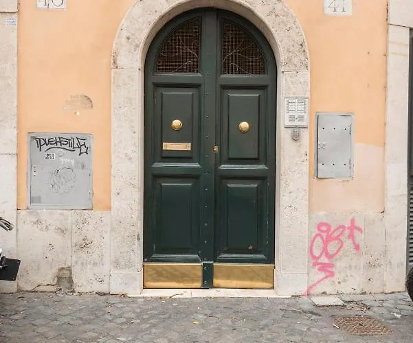 Campo De' Fiori Via Di Grotta Pinta *